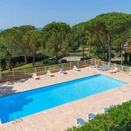 6 Personnes A Raphael Valescure Piscine Tennis Petanque Saint-Raphael (Var)